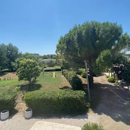Les Oliviers Apartment *